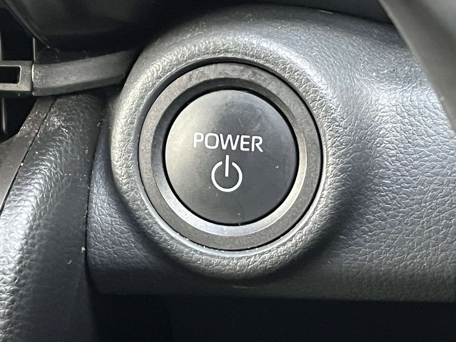 Used Toyota C-HR 2024 for sale - 76905308: Photo 50