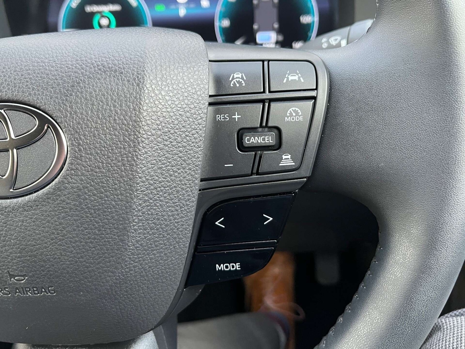 Used Toyota C-HR 2024 for sale - 76905308: Photo 52