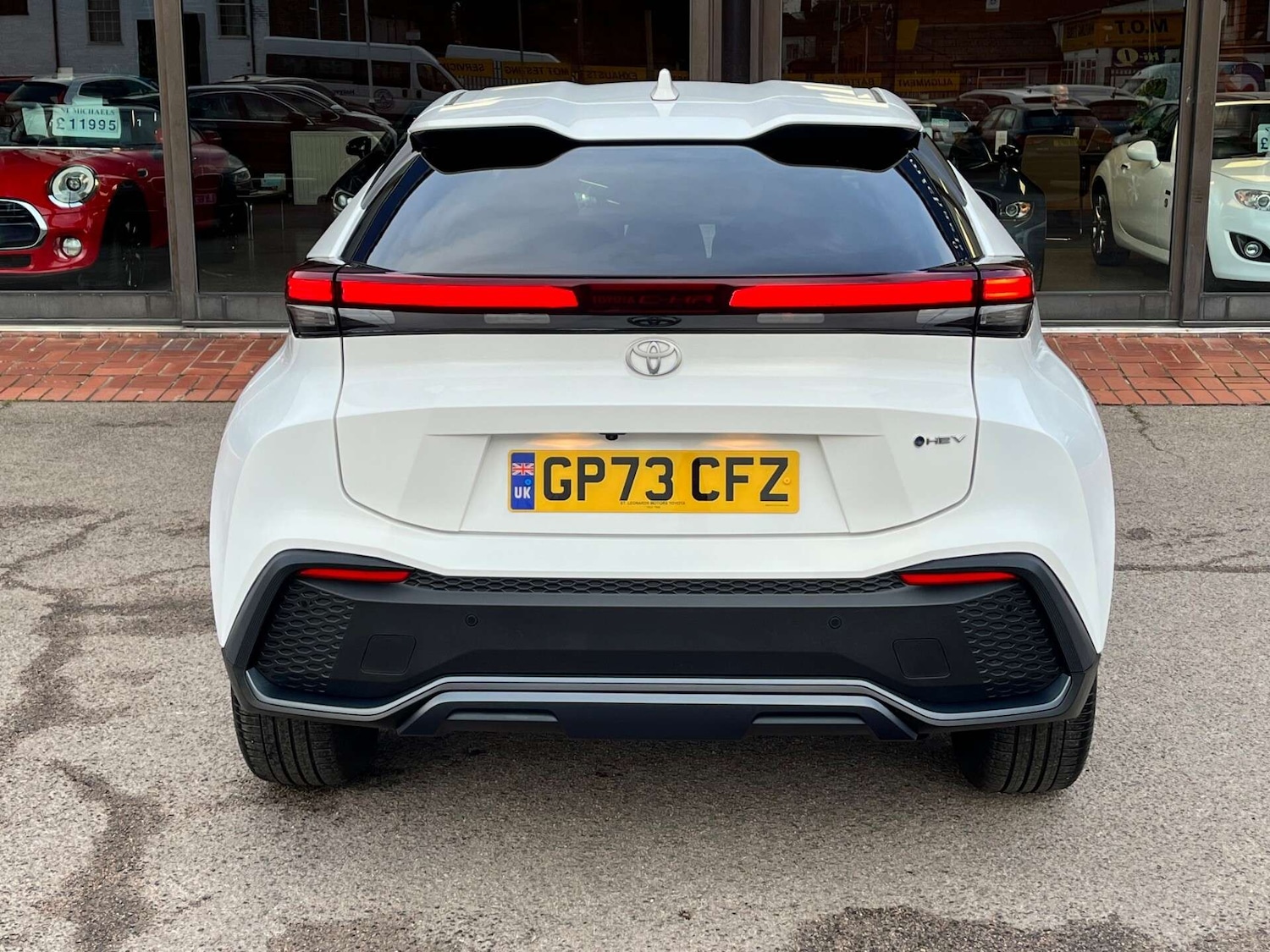 Used Toyota C-HR 2024 for sale - 76905308: Photo 6