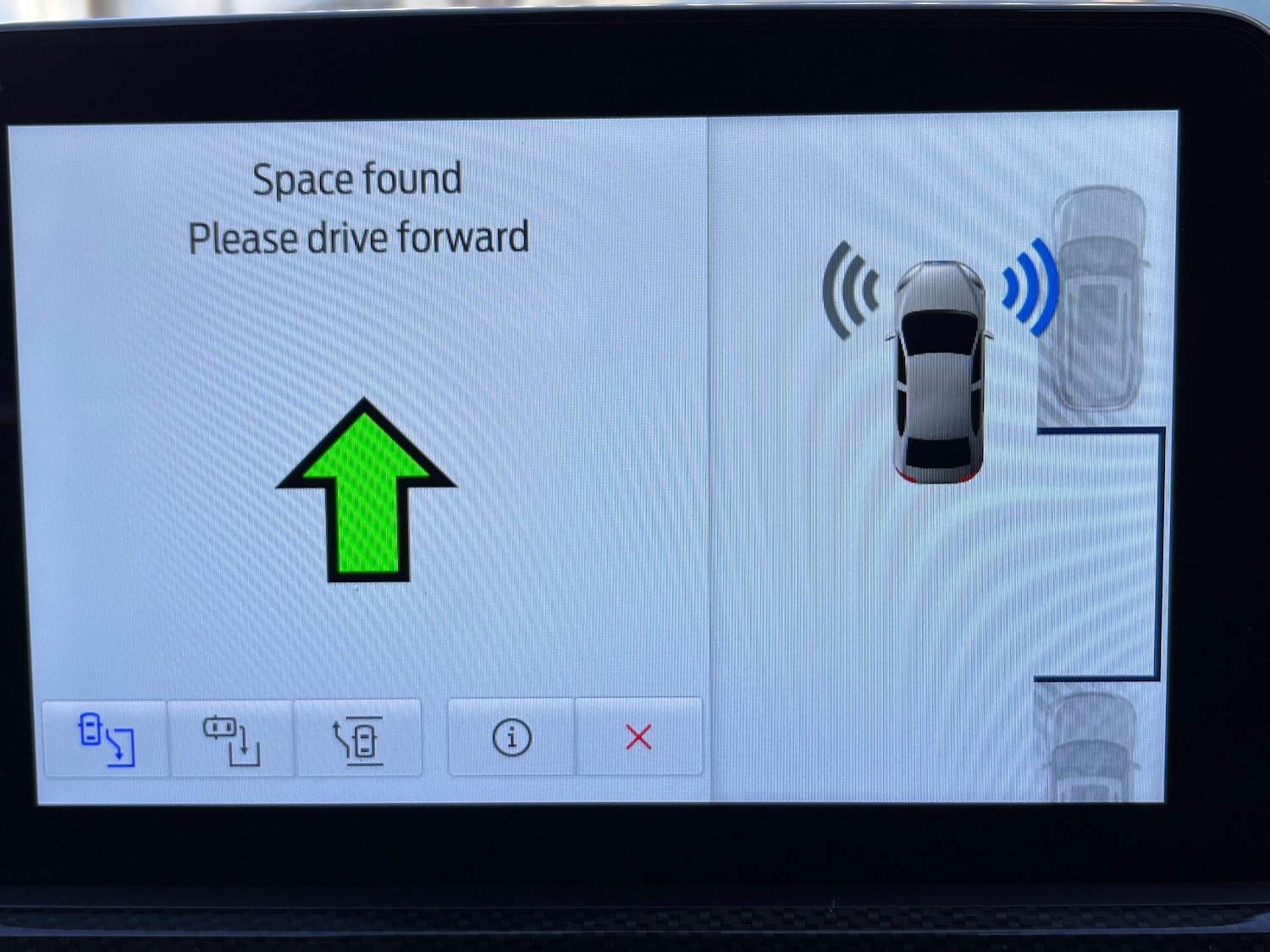 Used Ford Kuga 2022 for sale - 76352349: Photo 52