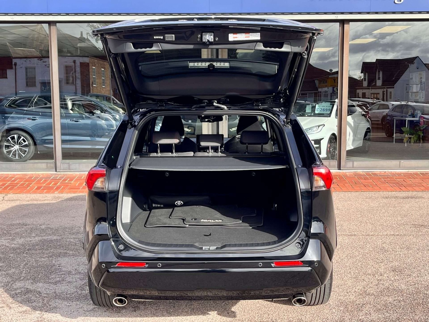 Used Toyota RAV4 2024 for sale - 76957845: Photo 65