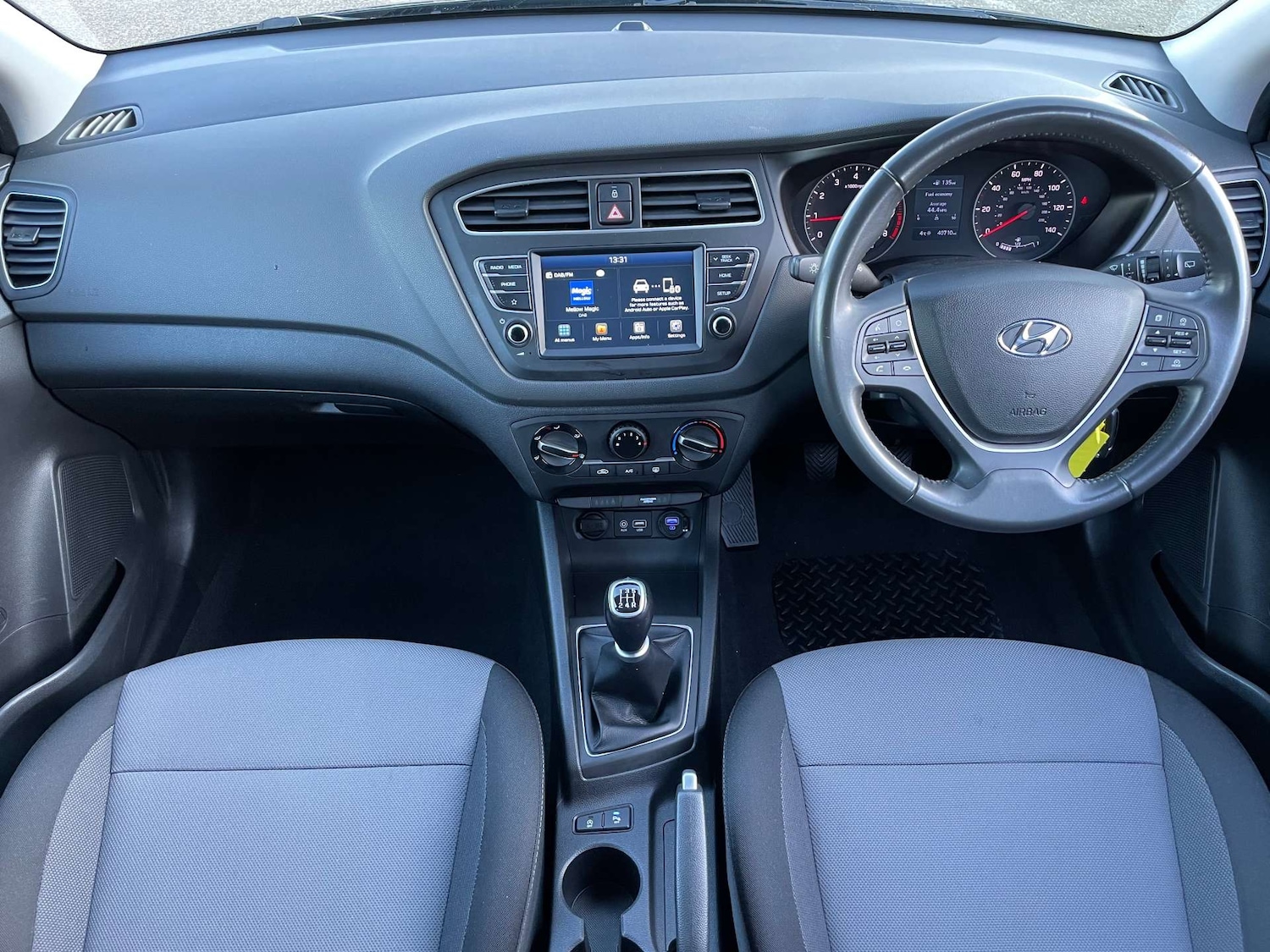 Used Hyundai i20 2019 for sale - 77086082: Photo 2