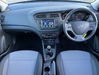 Used Hyundai i20 2019 for sale - 77086082: Photo