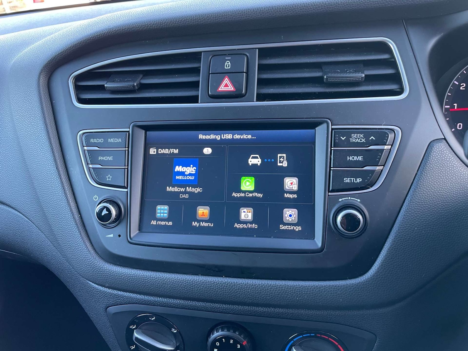 Used Hyundai i20 2019 for sale - 77086082: Photo 32