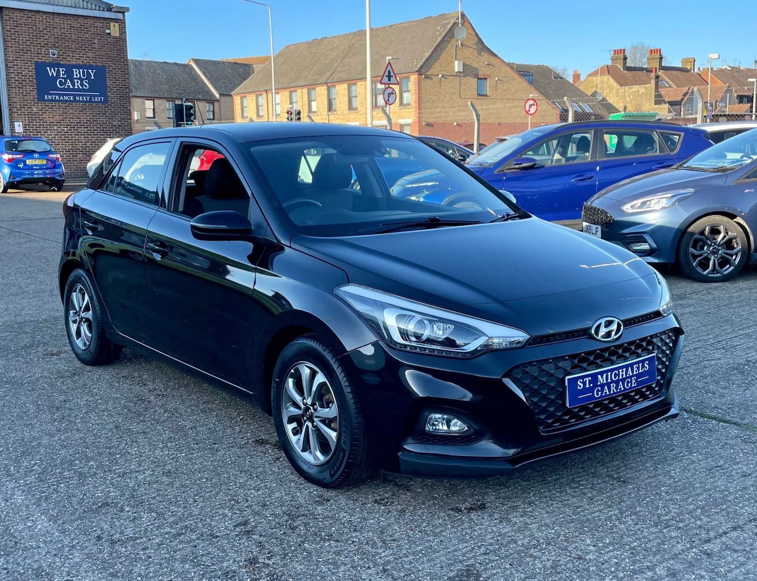 Used Hyundai i20 2019 for sale - 77086082: Photo 4