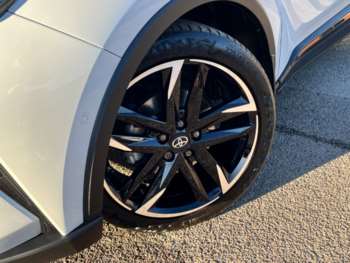 Used Toyota C-HR 2022 for sale - 73304213: Photo