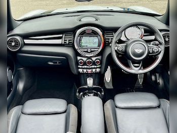 Used MINI Convertible 2020 for sale - 77502041: Photo