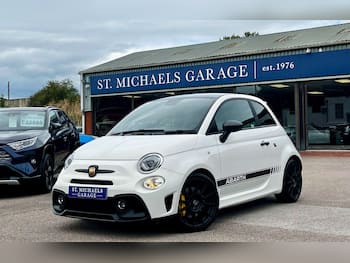 Used Abarth 695 2024 for sale - 79734664: Photo