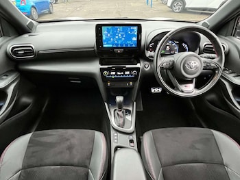 Used Toyota Yaris Cross 2023 for sale - 76905313: Photo