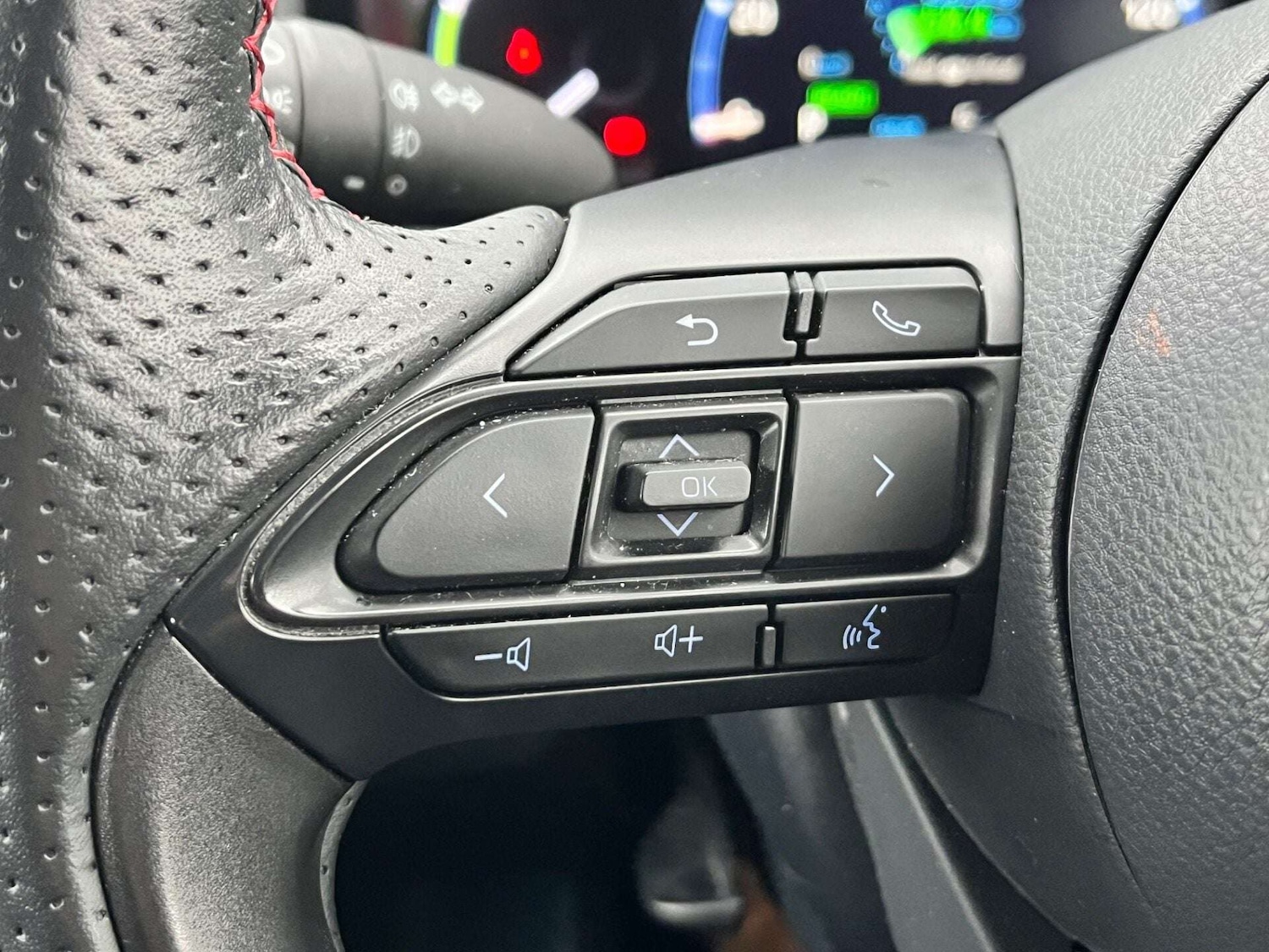 Used Toyota Yaris Cross 2023 for sale - 76905313: Photo 51