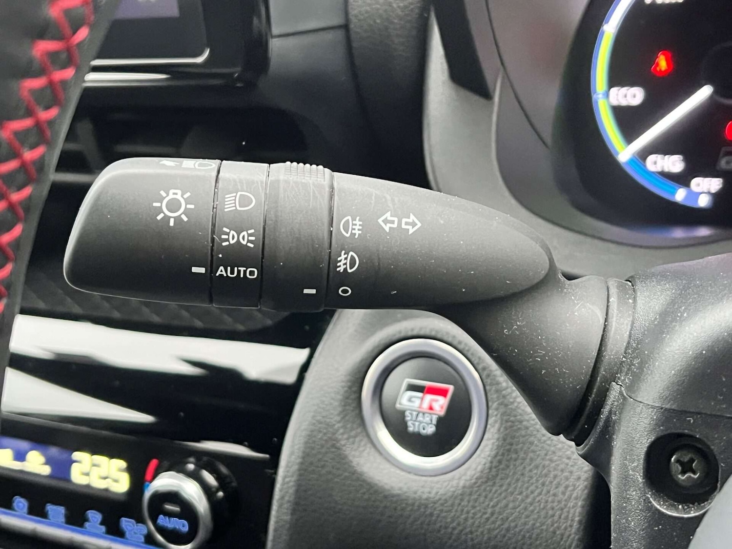 Used Toyota Yaris Cross 2023 for sale - 76905313: Photo 53