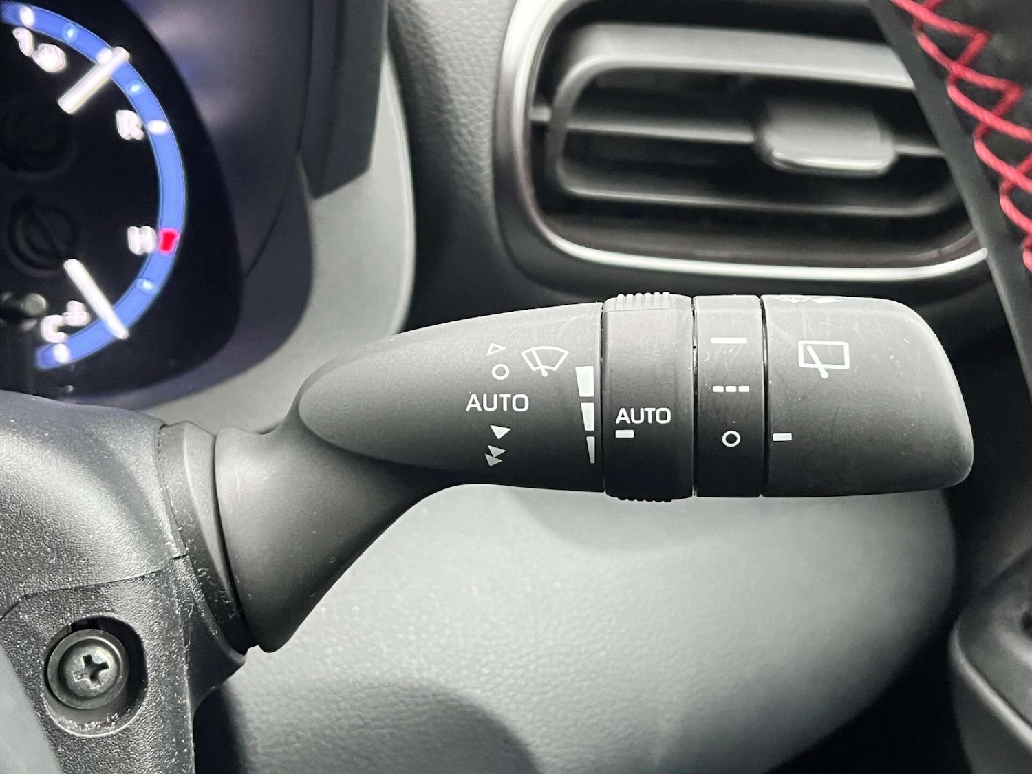 Used Toyota Yaris Cross 2023 for sale - 76905313: Photo 54