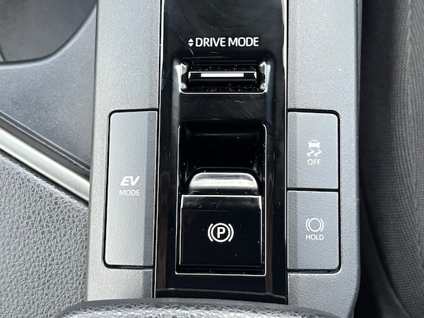 Used Toyota C-HR 2024 for sale - 74817777: Photo 49