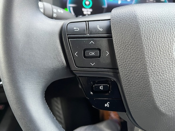 Used Toyota C-HR 2024 for sale - 74817777: Photo 51