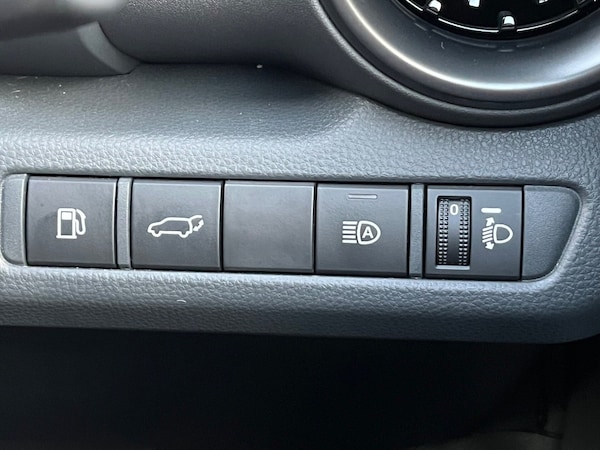 Used Toyota C-HR 2024 for sale - 74817777: Photo 55