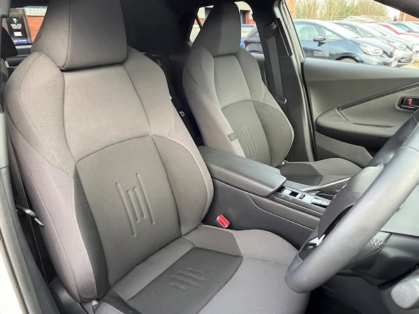 Used Toyota C-HR 2024 for sale - 74817777: Photo 57