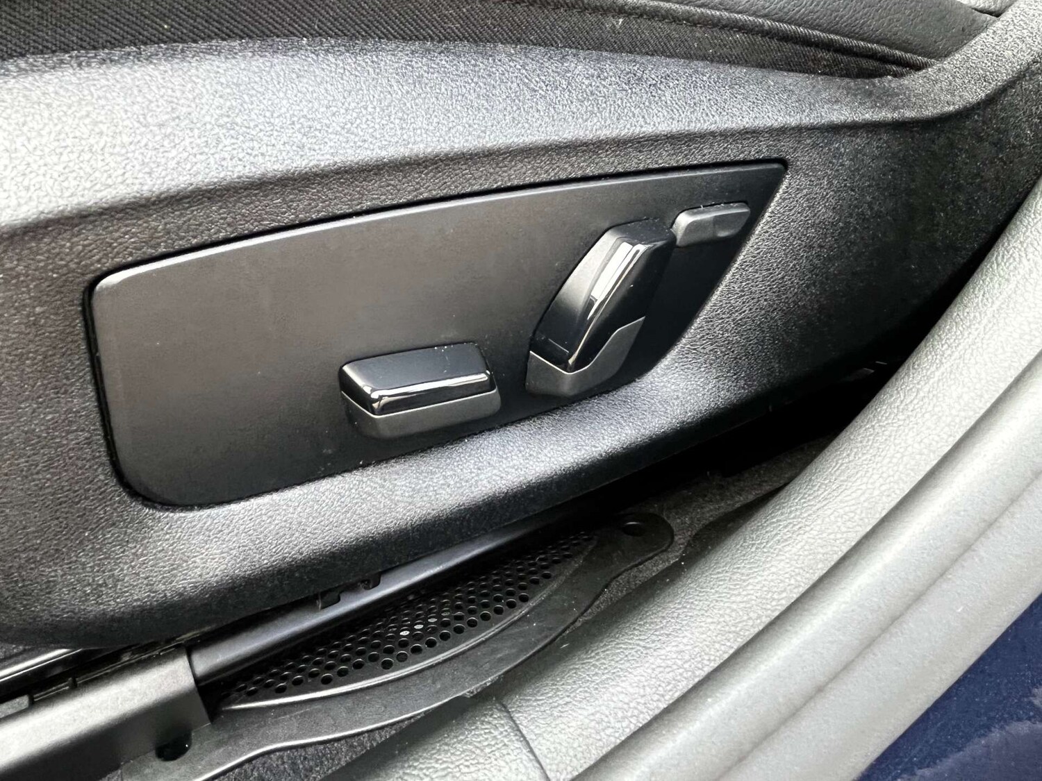 Used BMW 5 Series 2018 for sale - 77632631: Photo 78