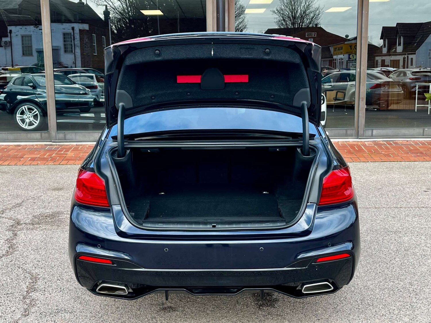 Used BMW 5 Series 2018 for sale - 77632631: Photo 81