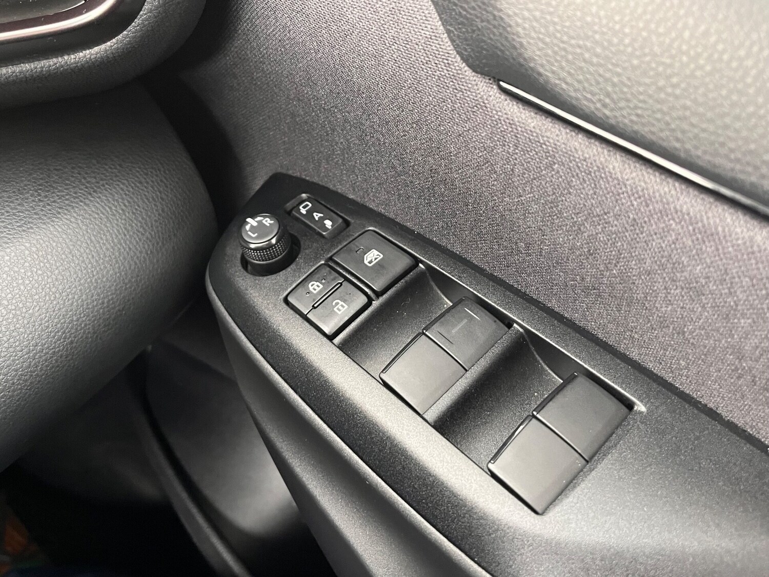 Used Toyota Yaris 2023 for sale - 76287055: Photo 65