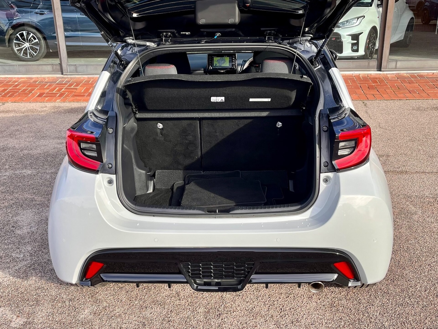 Used Toyota Yaris 2023 for sale - 76287055: Photo 70