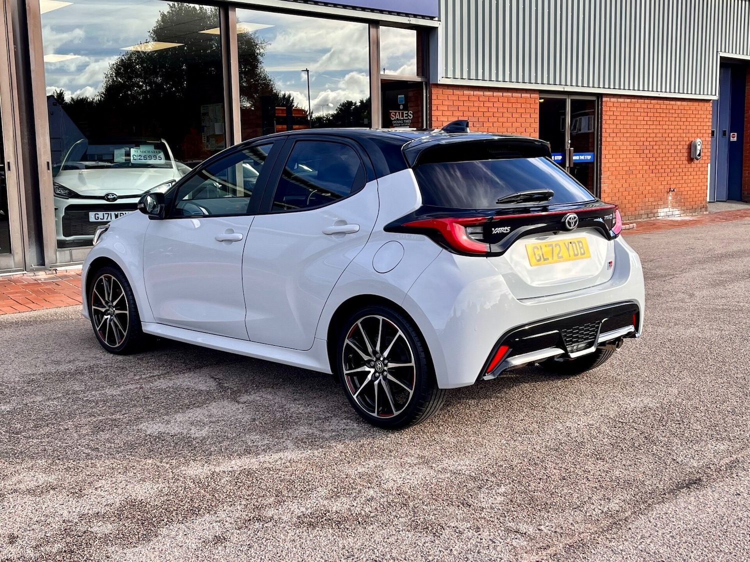 Used Toyota Yaris 2023 for sale - 76287055: Photo 9