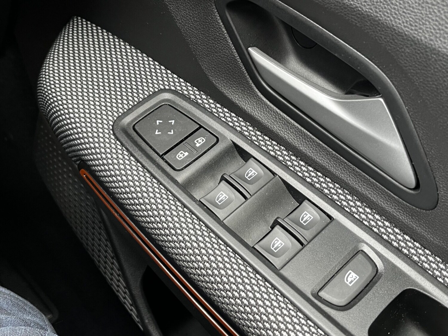 Used Dacia Sandero Stepway 2024 for sale - 76682452: Photo 48