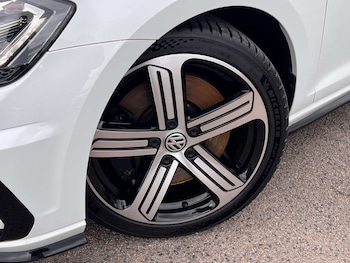 Used Volkswagen Golf 2018 for sale - 77847592: Photo