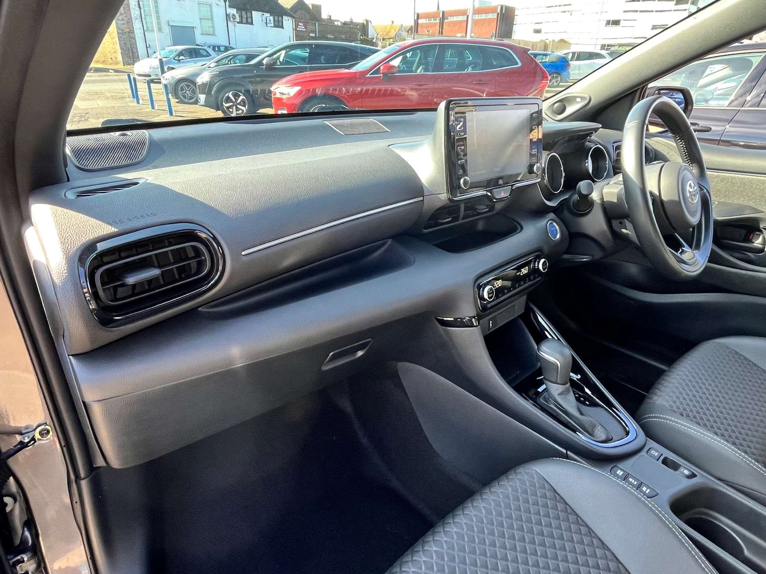 Used Toyota Yaris 2022 for sale - 77667880: Photo 17