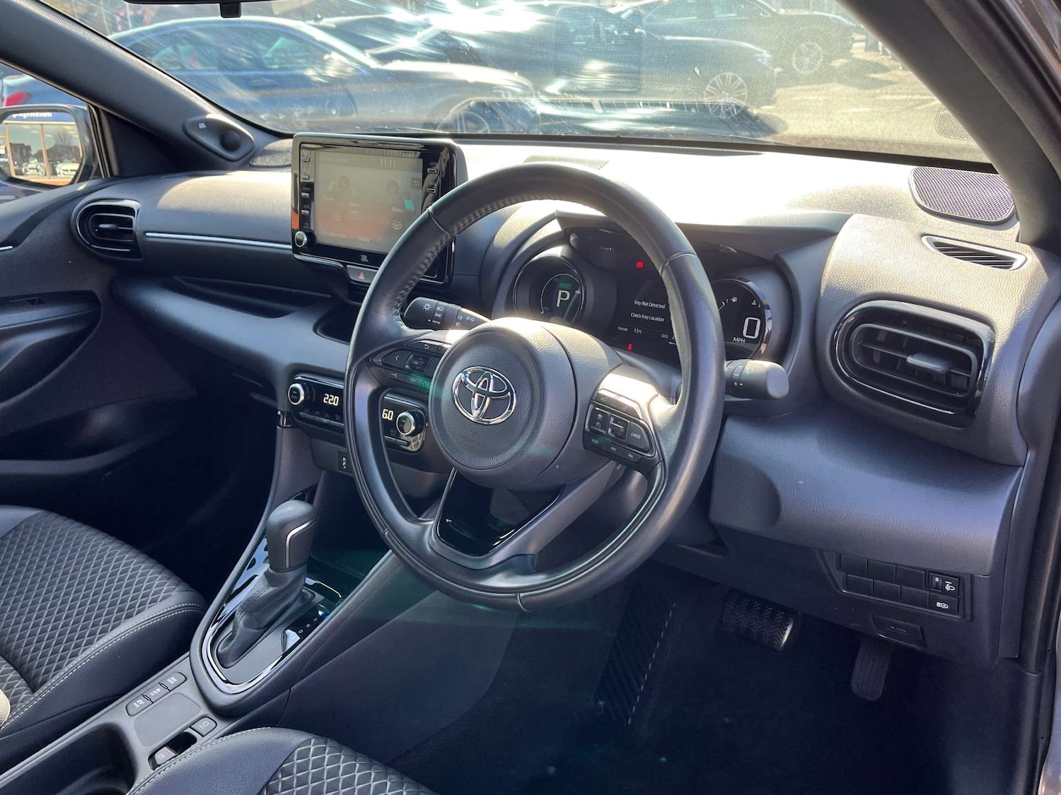 Used Toyota Yaris 2022 for sale - 77667880: Photo 18