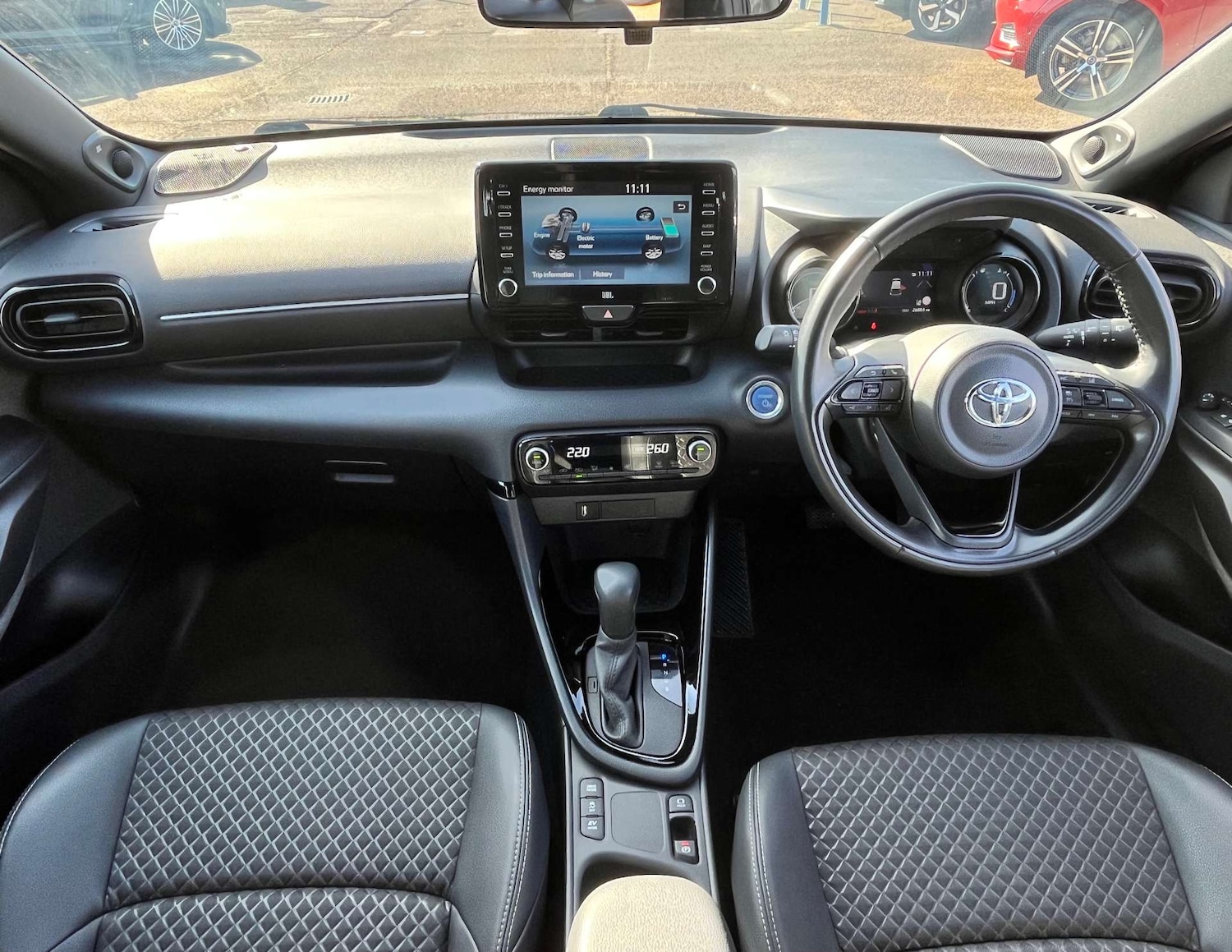 Used Toyota Yaris 2022 for sale - 77667880: Photo 2