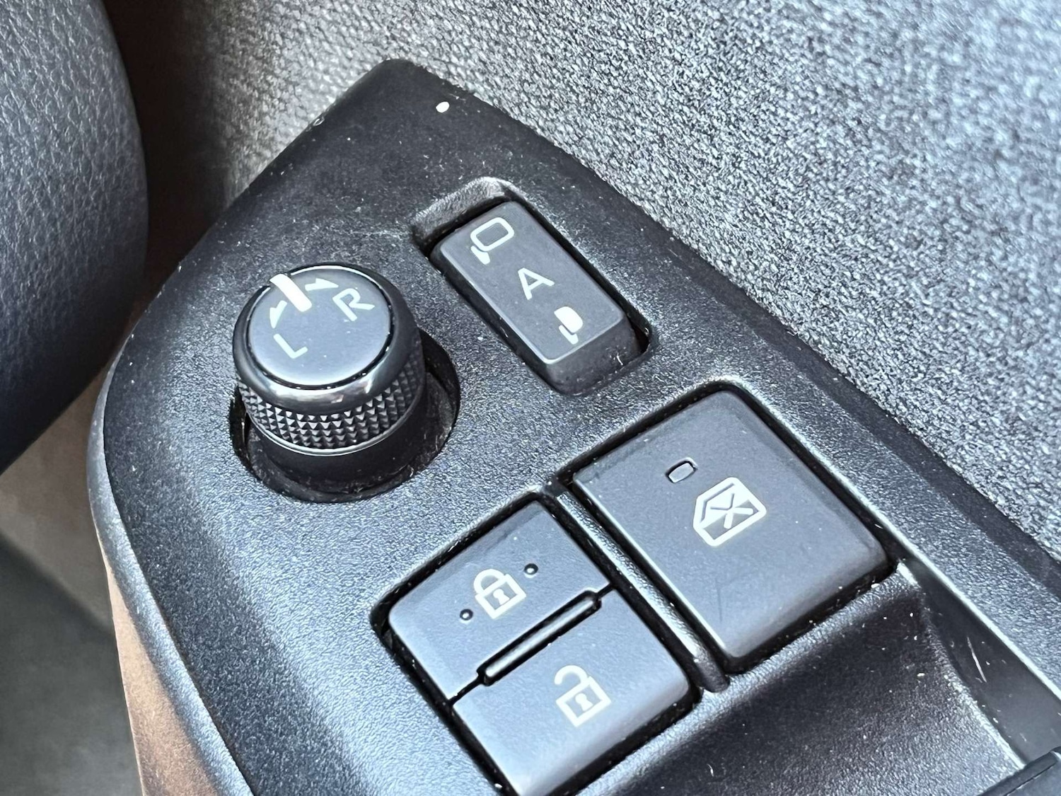 Used Toyota Yaris 2022 for sale - 77667880: Photo 62