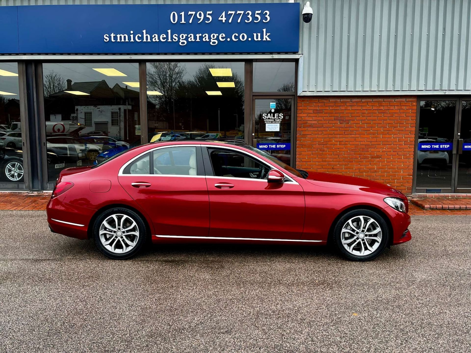 Used Mercedes-Benz C Class 2015 for sale - 77137411: Photo 10
