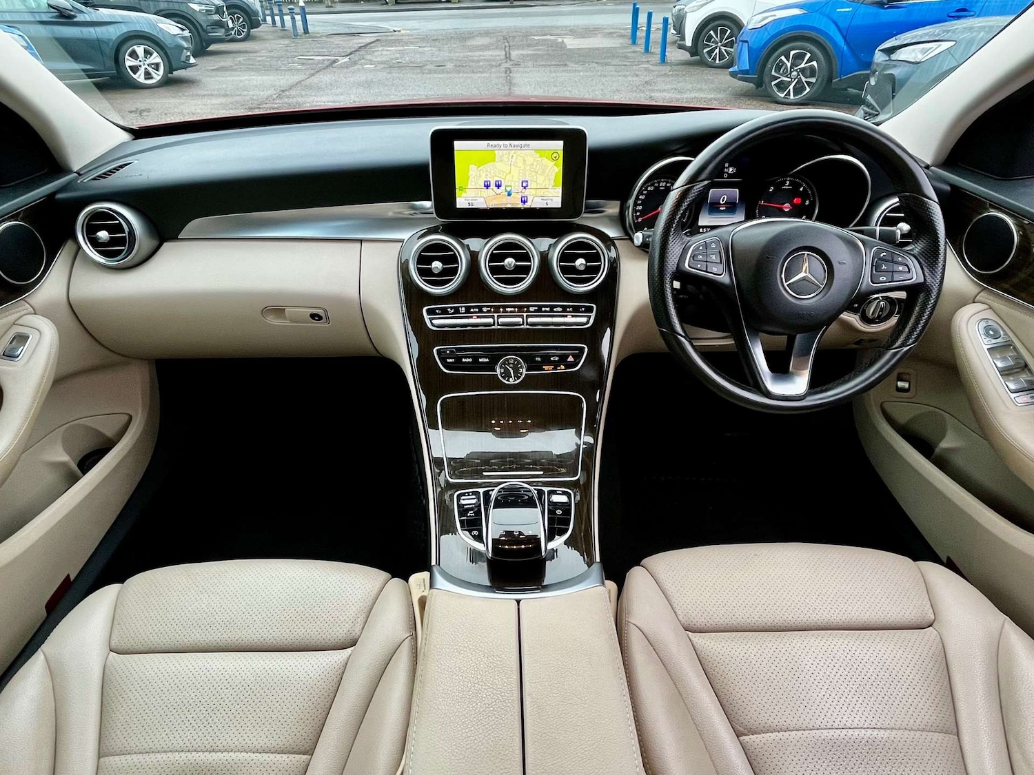 Used Mercedes-Benz C Class 2015 for sale - 77137411: Photo 2