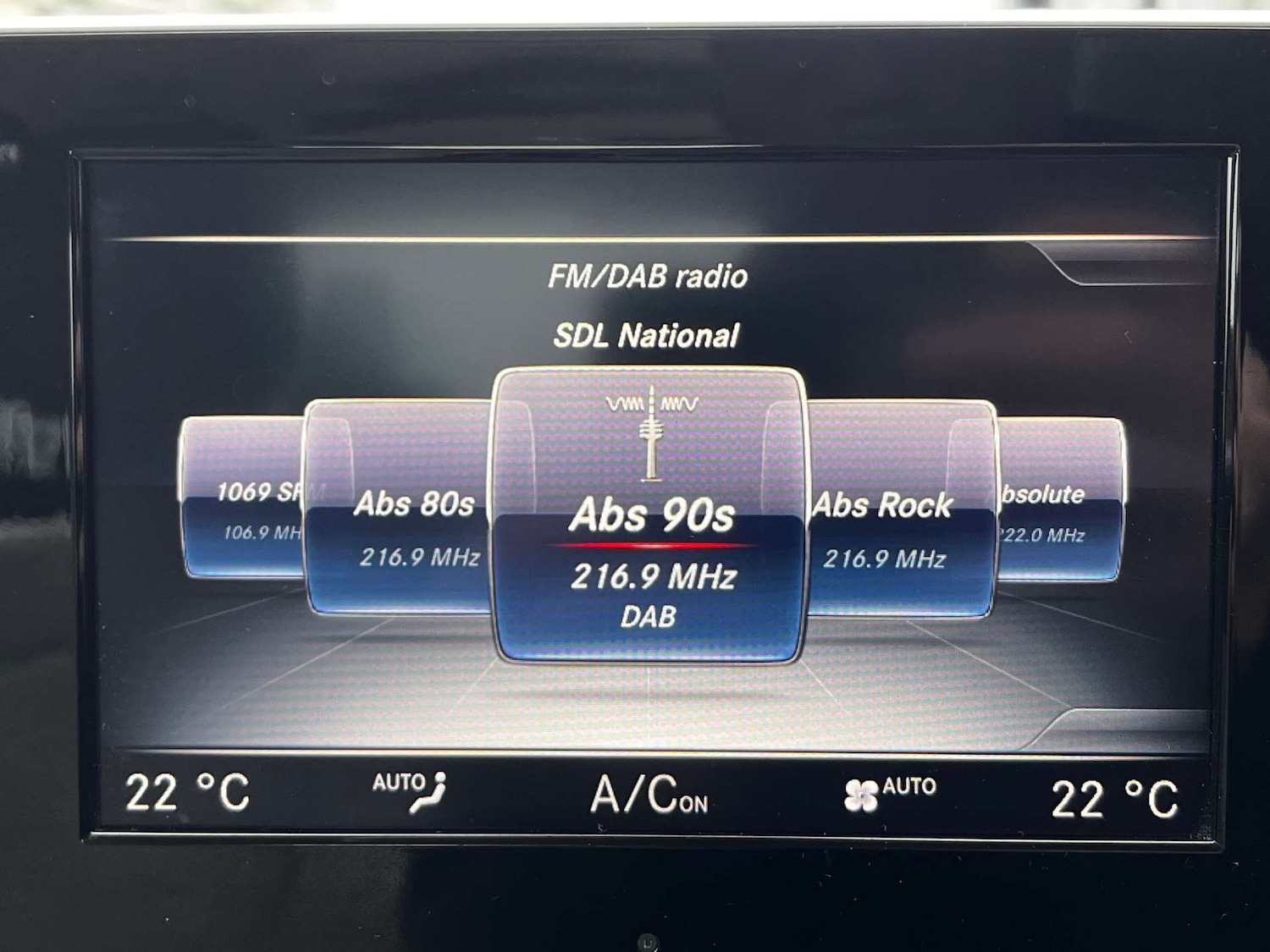 Used Mercedes-Benz C Class 2015 for sale - 77137411: Photo 35