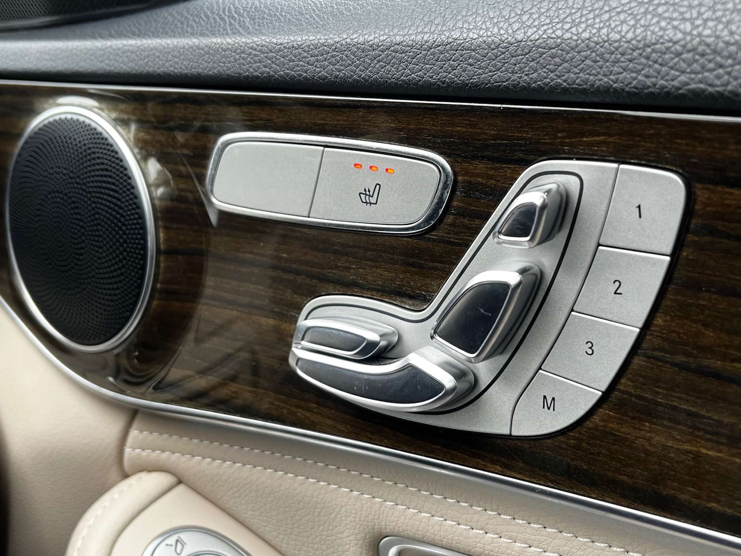 Used Mercedes-Benz C Class 2015 for sale - 77137411: Photo 72