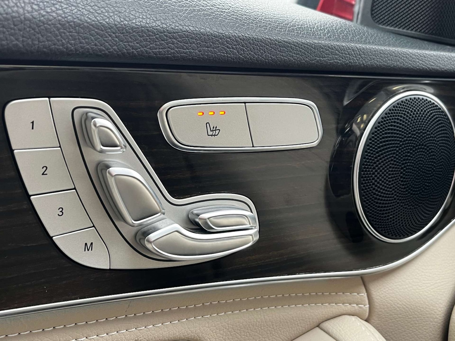 Used Mercedes-Benz C Class 2015 for sale - 77137411: Photo 73