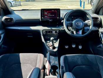 Used Toyota Yaris 2021 for sale - 75157658: Photo