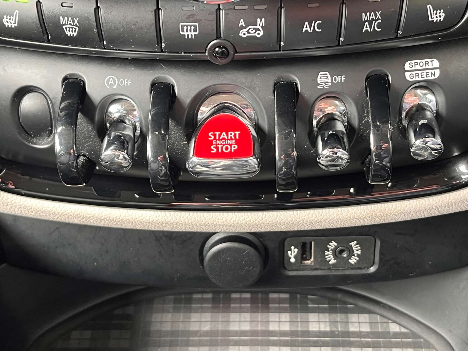 Used MINI Clubman 2017 for sale - 77818862: Photo 51