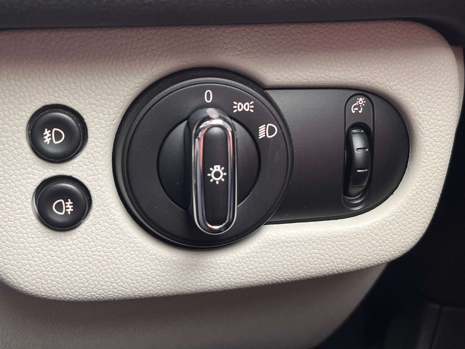 Used MINI Clubman 2017 for sale - 77818862: Photo 59