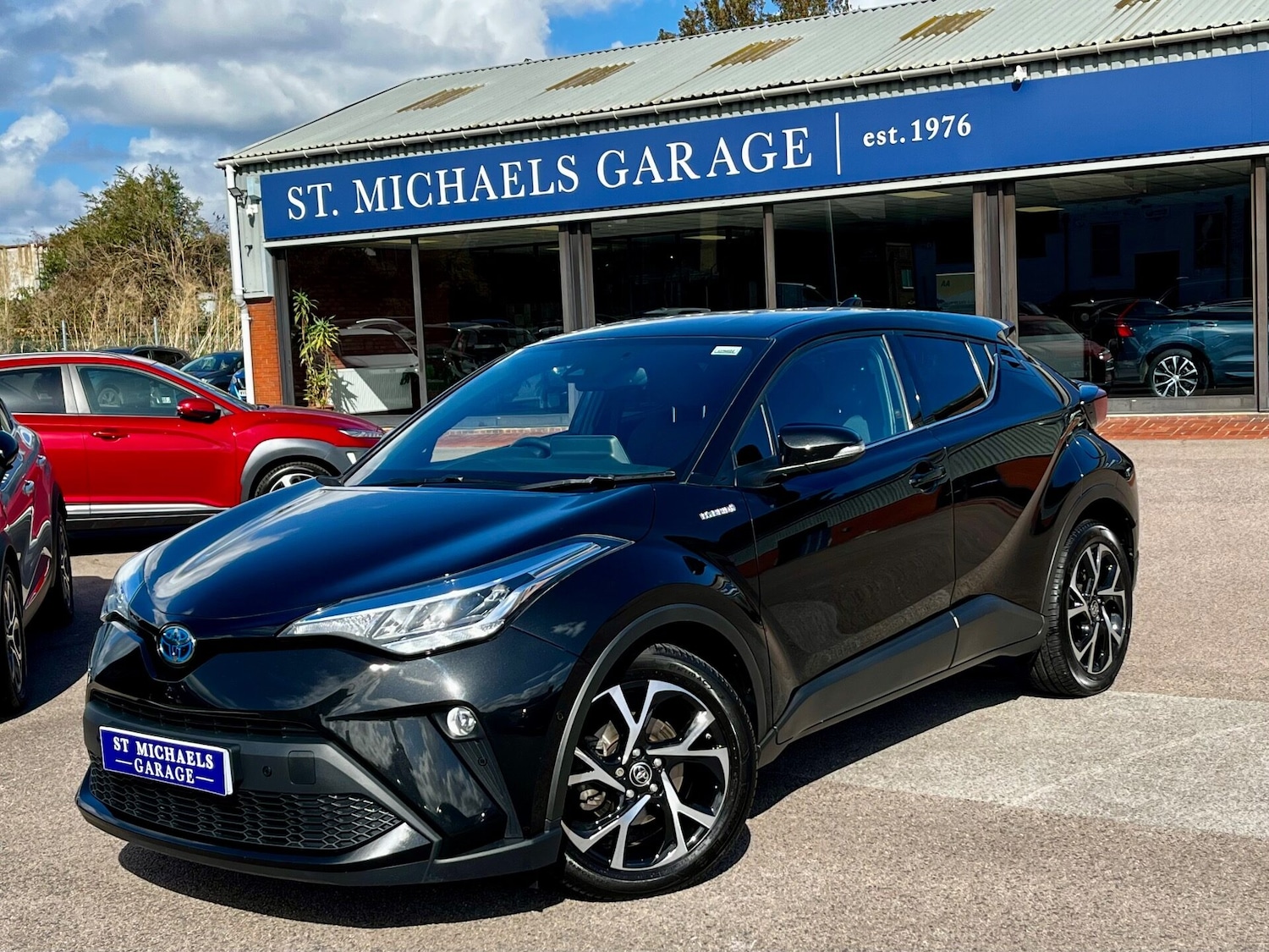 Used Toyota C-HR 2021 for sale - 75995012: Photo 1
