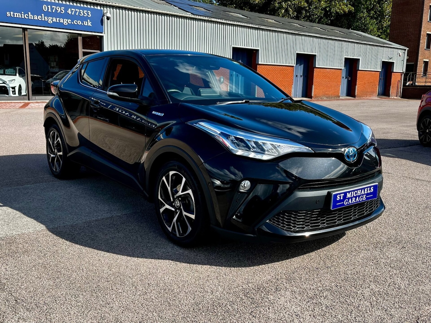 Used Toyota C-HR 2021 for sale - 75995012: Photo 4