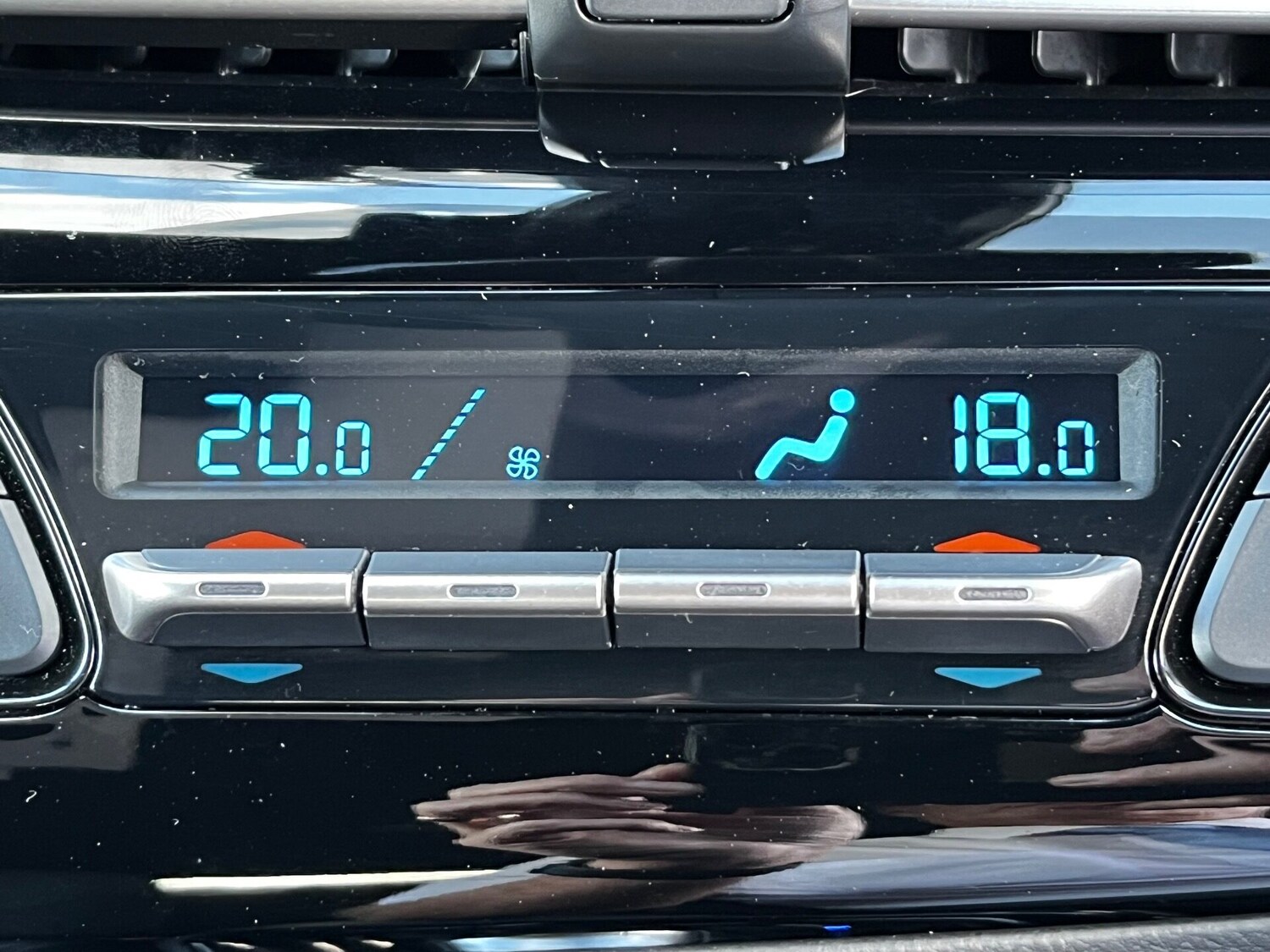 Used Toyota C-HR 2021 for sale - 75995012: Photo 55