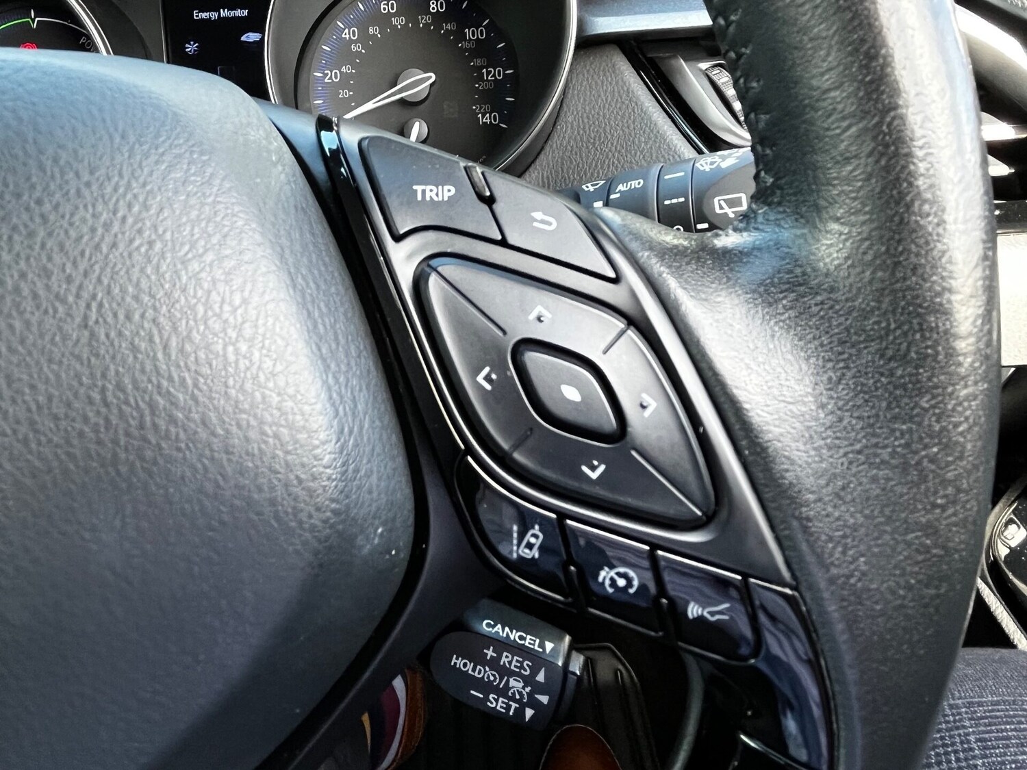 Used Toyota C-HR 2021 for sale - 75995012: Photo 64