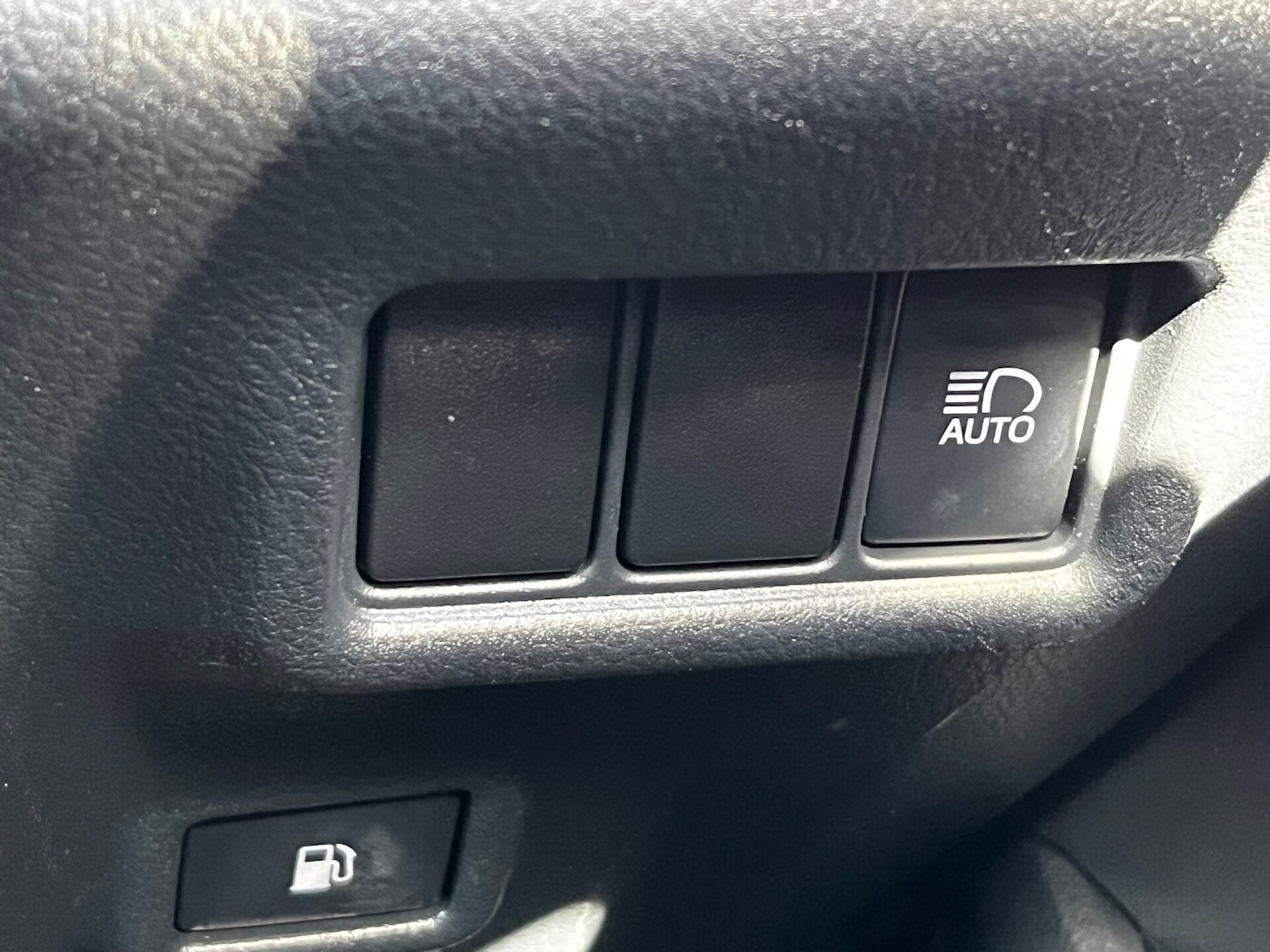 Used Toyota C-HR 2021 for sale - 75995012: Photo 69