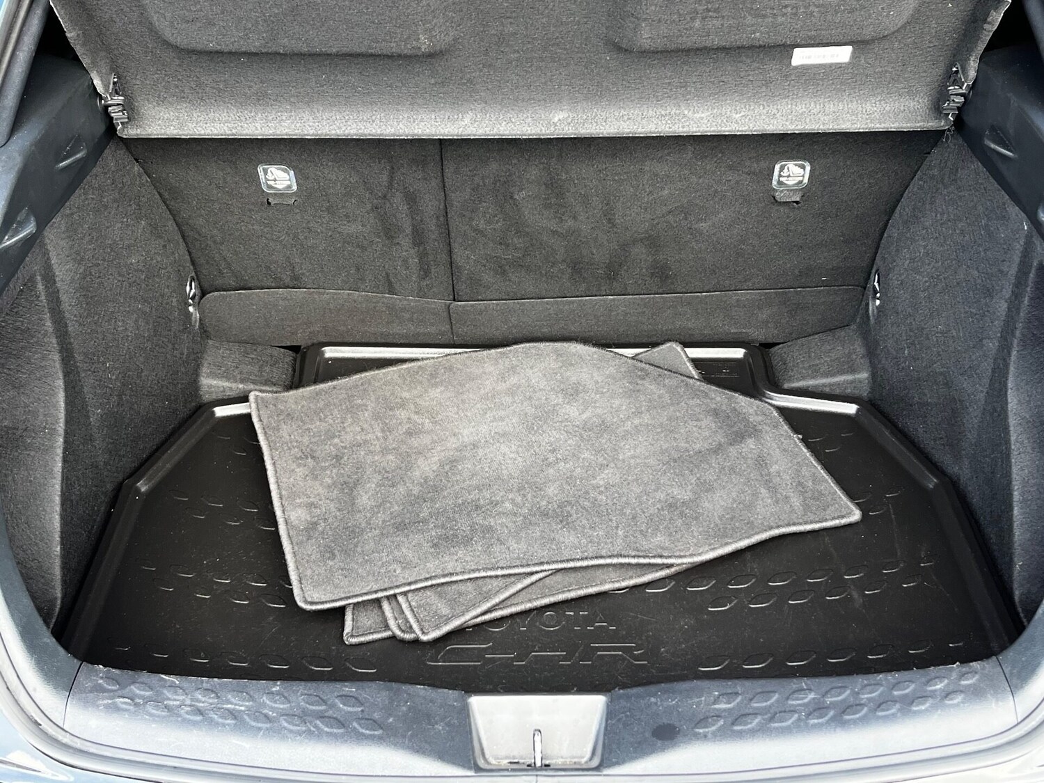 Used Toyota C-HR 2021 for sale - 75995012: Photo 77