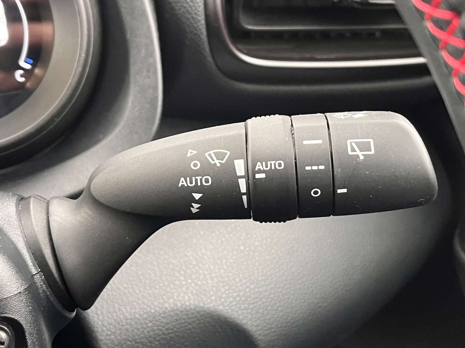 Used Toyota Yaris 2023 for sale - 76957843: Photo 62