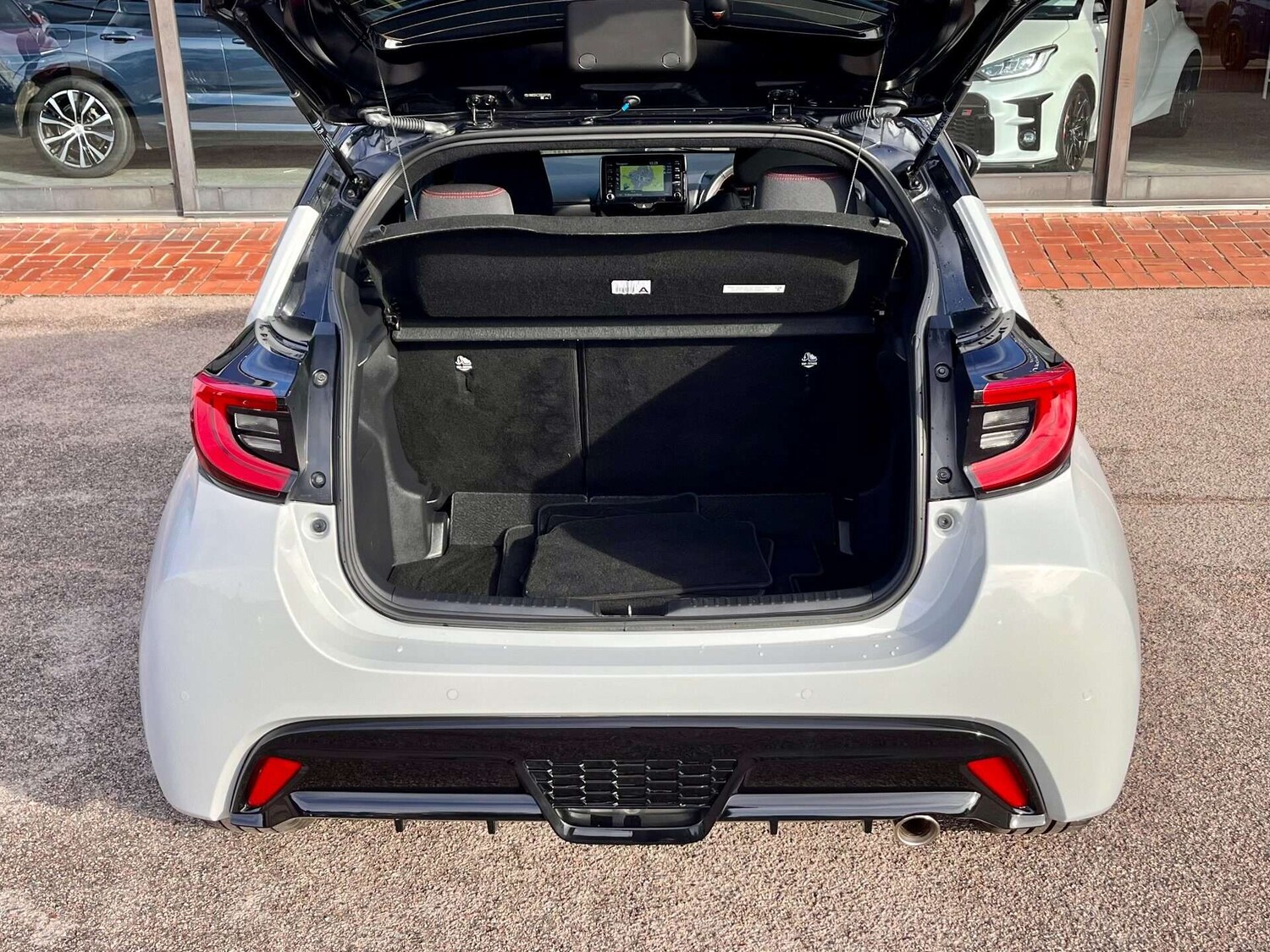 Used Toyota Yaris 2023 for sale - 76957843: Photo 70