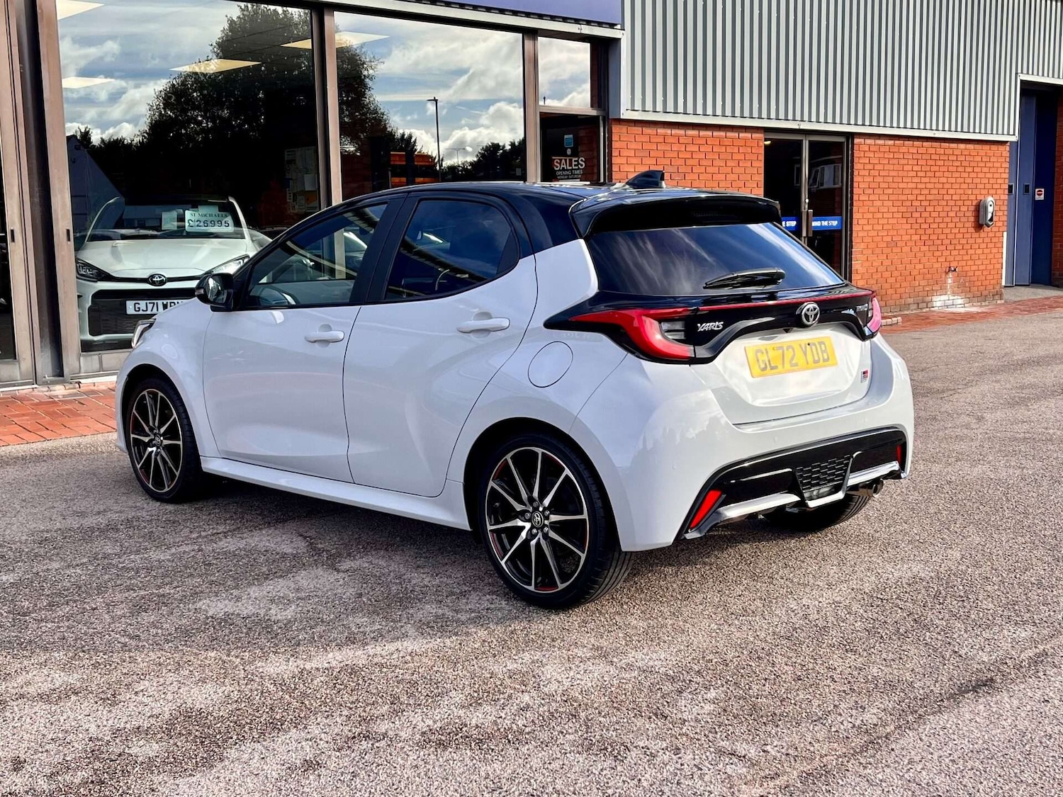 Used Toyota Yaris 2023 for sale - 76957843: Photo 9