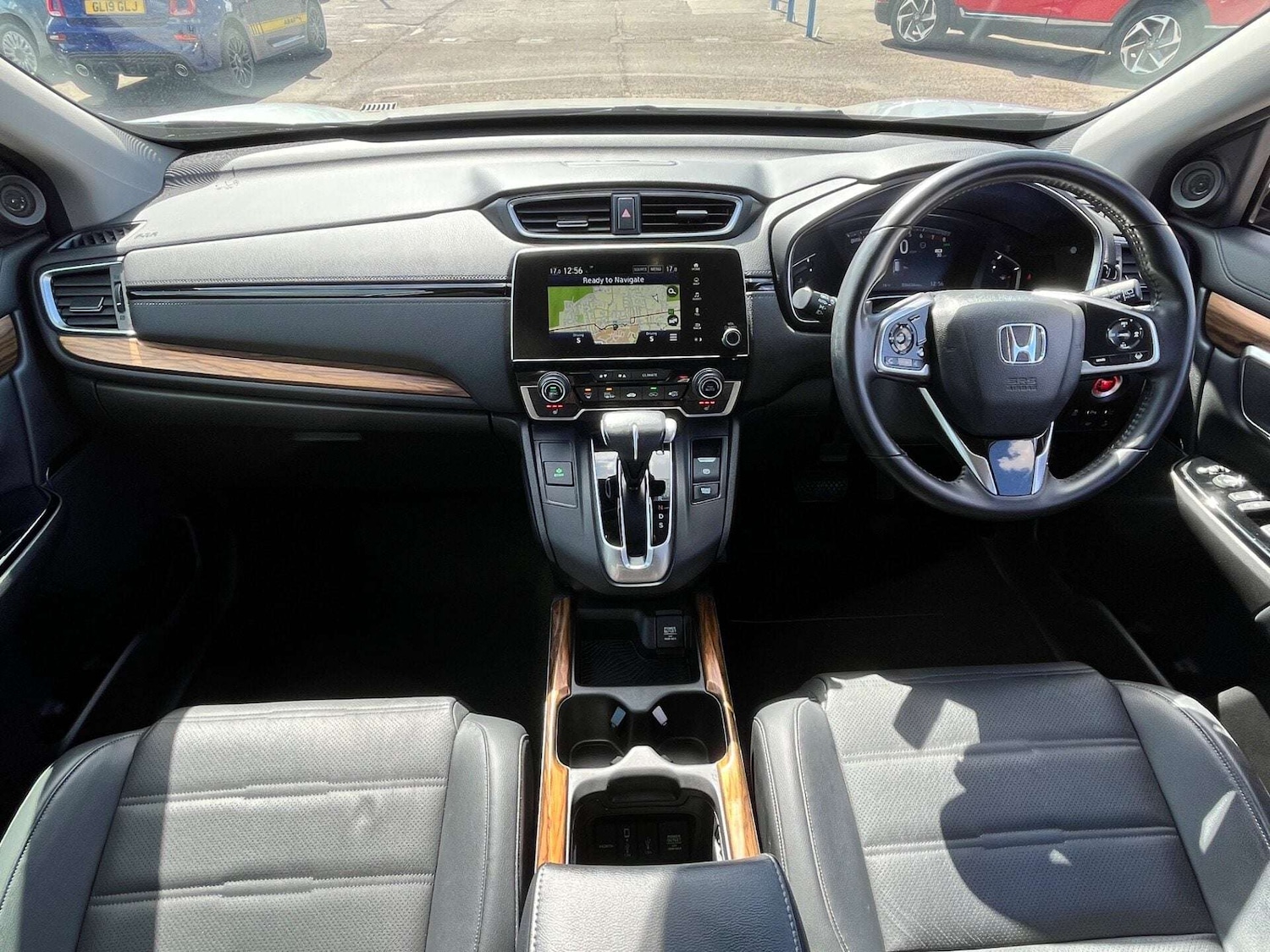 Used Honda CR-V 2019 for sale - 76957826: Photo 2