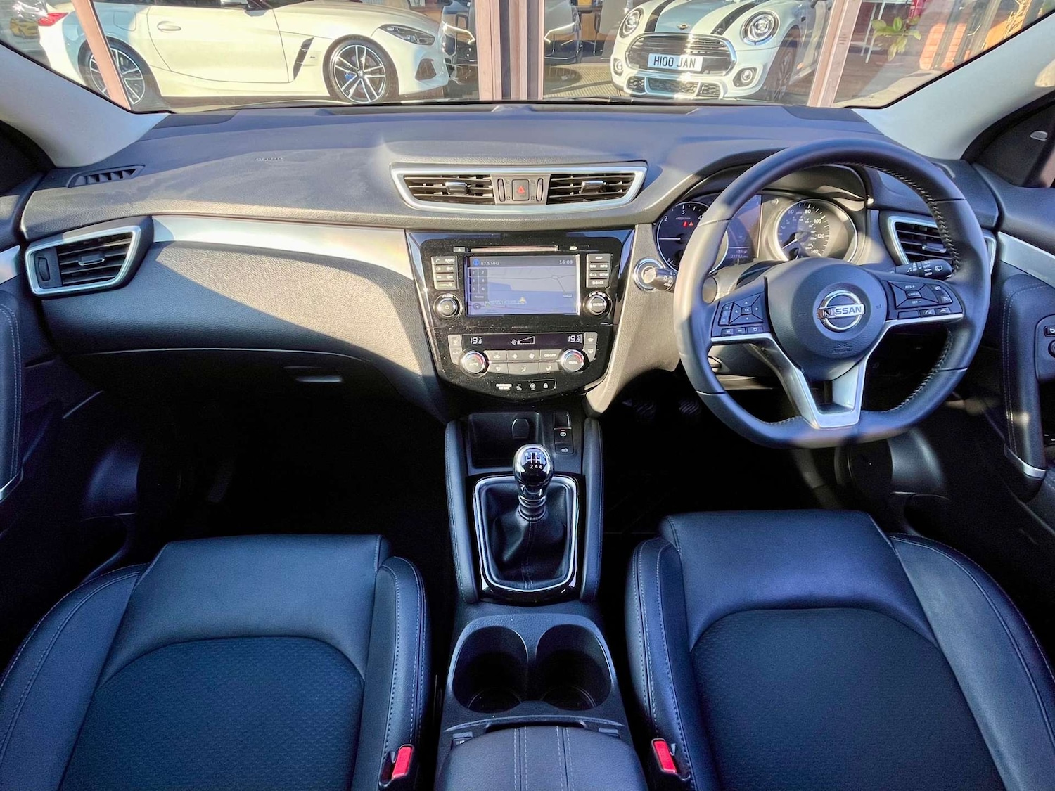 Used Nissan Qashqai 2018 for sale - 77934034: Photo 2